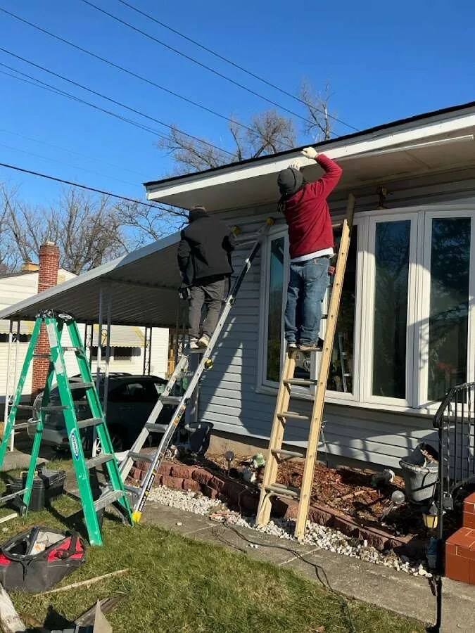 Restoration crew performing exterior repair in Owensboro